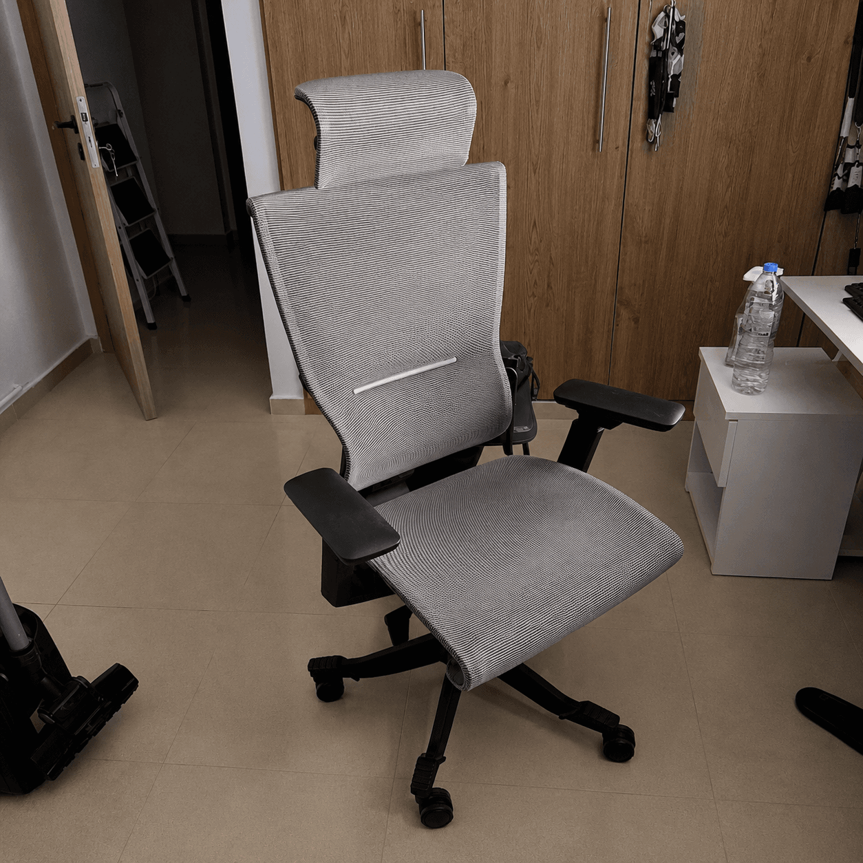 Office Chair - Modern Workspace